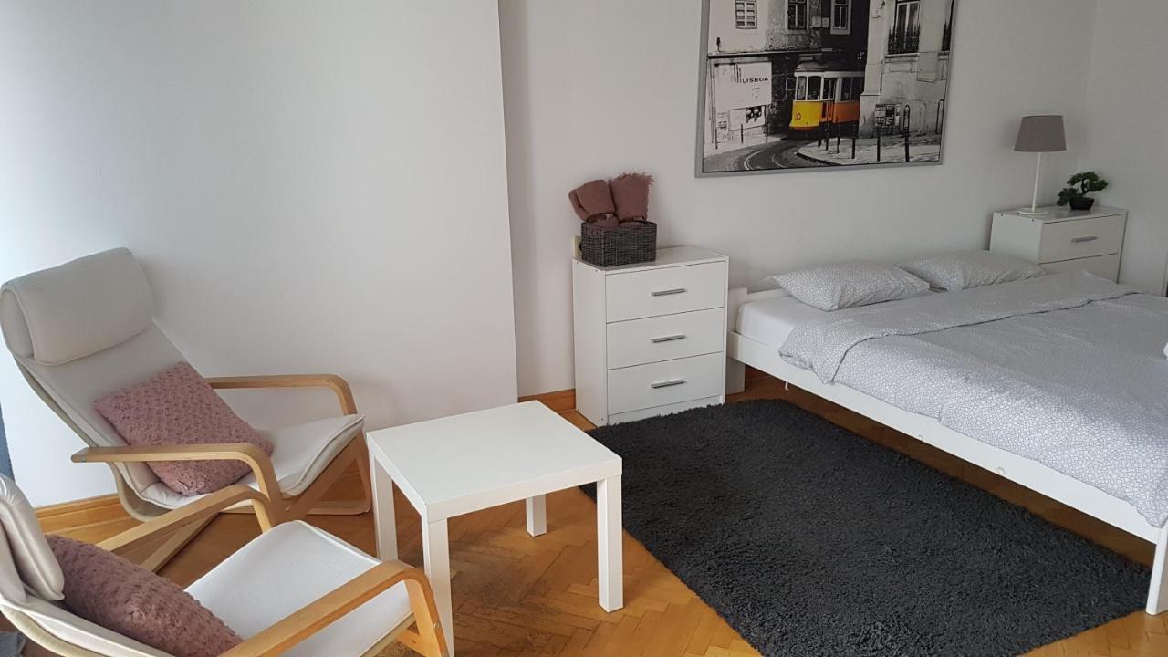 Green Wood Apartament Stara Ochota وارسو المظهر الخارجي الصورة