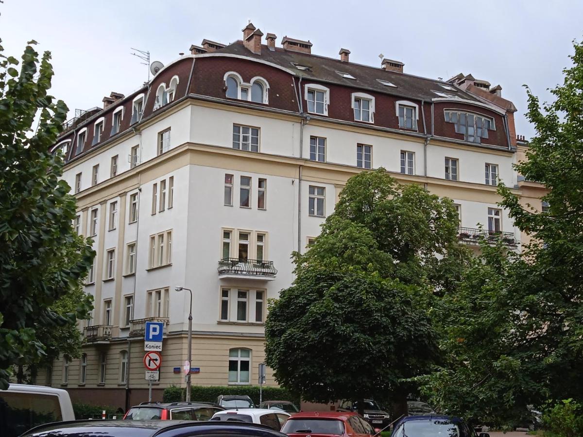 Green Wood Apartament Stara Ochota وارسو المظهر الخارجي الصورة