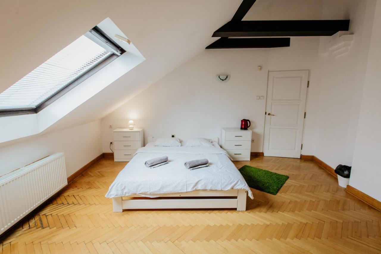 Green Wood Apartament Stara Ochota وارسو المظهر الخارجي الصورة